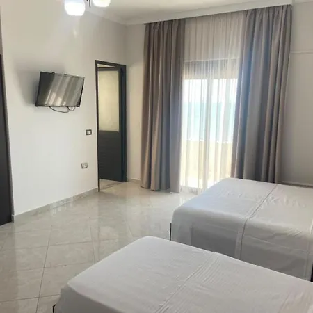 Tirona Hotel Durres
