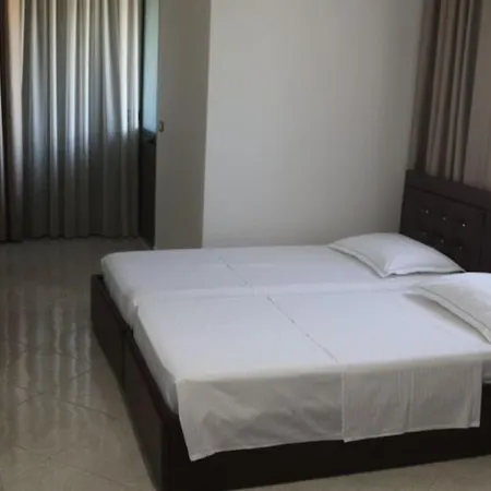 Tirona 4*